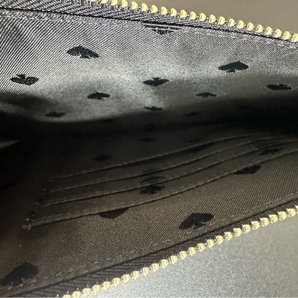 Kate Spade Staci Saffiano Leather Medium Zip Wristlet (Black)